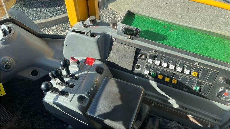 Volvo L70E Med hurtigskift og centralsmørring  - Pá carregadora de rodas: foto 5 Volvo L70E Med hurtigskift og centralsmørring  - Pá carregadora de rodas: foto 5