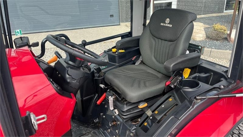Yanmar YT 235H 4WD Snow Edition med sneplov og spreder - Trator municipal: foto 4 Yanmar YT 235H 4WD Snow Edition med sneplov og spreder - Trator municipal: foto 4