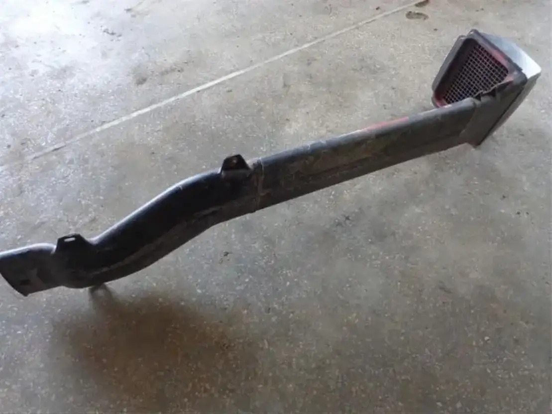 Volvo AIR Filter Volvo F Serie - Cabine e interior para Camião: foto 4 Volvo AIR Filter Volvo F Serie - Cabine e interior para Camião: foto 4