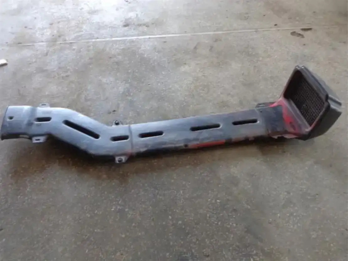 Volvo AIR Filter Volvo F Serie - Cabine e interior para Camião: foto 2 Volvo AIR Filter Volvo F Serie - Cabine e interior para Camião: foto 2