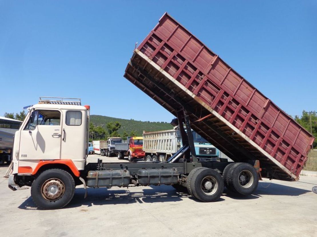 Volvo F 89 VOLVO F89 (6X2) KIPPER  - Camião basculante: foto 3 Volvo F 89 VOLVO F89 (6X2) KIPPER  - Camião basculante: foto 3