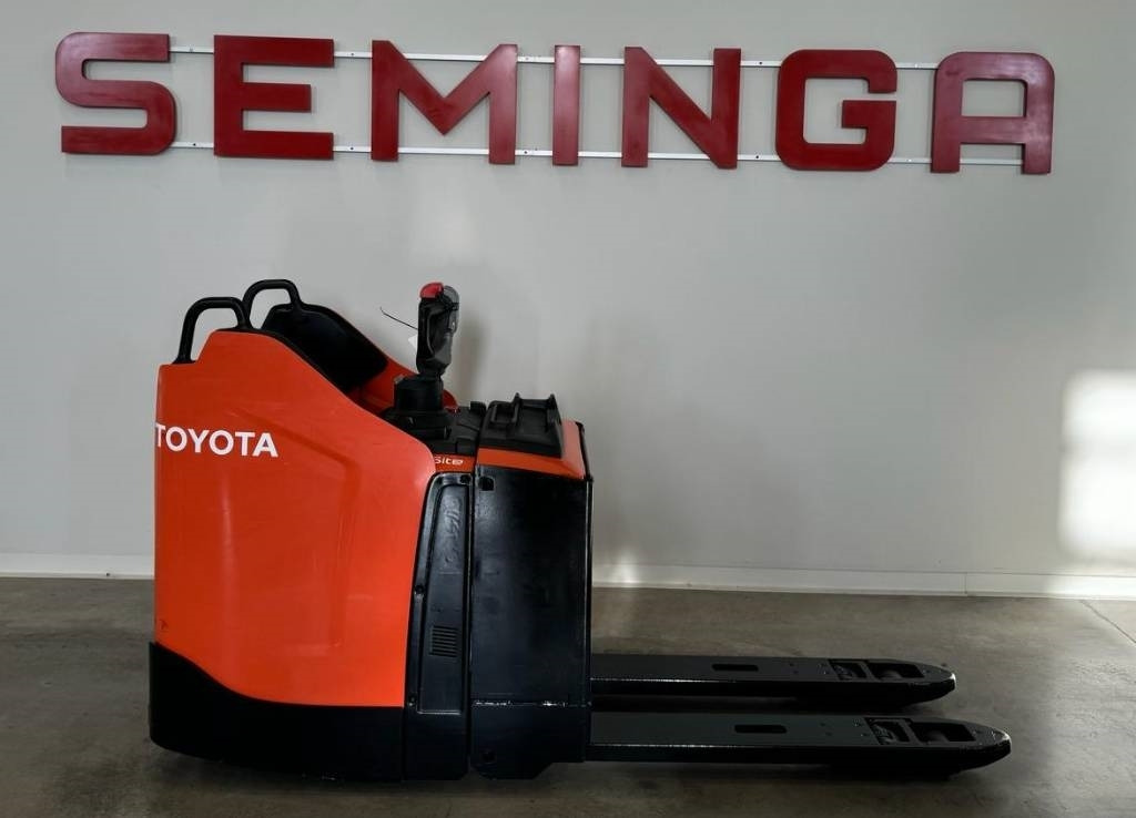 Toyota 10545 LPE200 - Porta-palete: foto 2 Toyota 10545 LPE200 - Porta-palete: foto 2