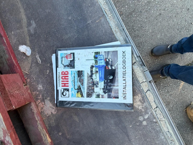 Hiab 112 RADIO REMOTE - Grua para camião para Camião: foto 4 Hiab 112 RADIO REMOTE - Grua para camião para Camião: foto 4