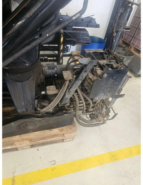 Hiab 23 tm hiab with radio remote - Lança: foto 2 Hiab 23 tm hiab with radio remote - Lança: foto 2