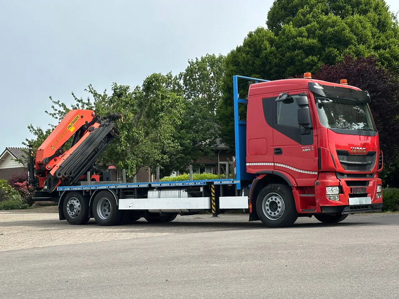 Iveco Stralis 420 !KRAAN/CRANE/GRUE/ Palfinger 42TM!! RADIO REMOTE!! EURO 6!!NL truck! - Camião grua: foto 2 Iveco Stralis 420 !KRAAN/CRANE/GRUE/ Palfinger 42TM!! RADIO REMOTE!! EURO 6!!NL truck! - Camião grua: foto 2