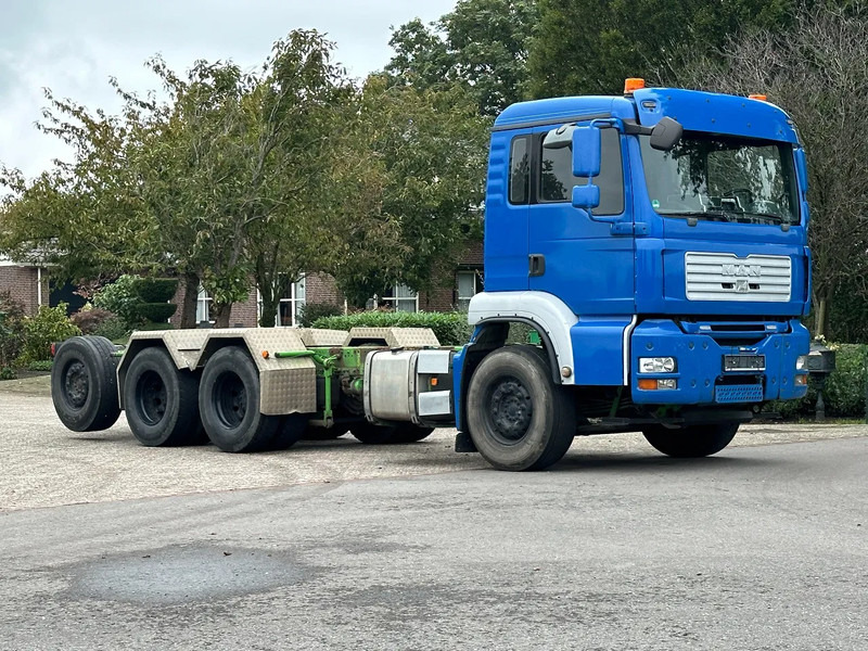 MAN TGA 35.480 8x4!!TRIPLE CHASSIS!! - Camião chassi: foto 2 MAN TGA 35.480 8x4!!TRIPLE CHASSIS!! - Camião chassi: foto 2