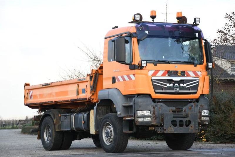 MAN TGS 18.320 AK!!4X4!! KIPPER MEILLER!!KOMMUNAL LKW!!KLIMA - Camião basculante: foto 2 MAN TGS 18.320 AK!!4X4!! KIPPER MEILLER!!KOMMUNAL LKW!!KLIMA - Camião basculante: foto 2