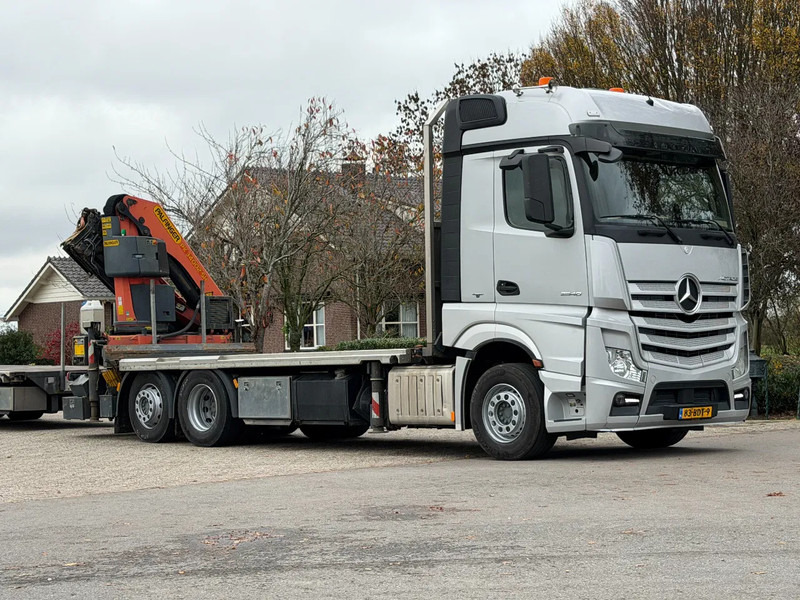 Mercedes-Benz Actros 2640 PALFINGER 34TM CRANE/GRUE!!RADIO REMOTE!!EURO6!! - Camião grua: foto 2 Mercedes-Benz Actros 2640 PALFINGER 34TM CRANE/GRUE!!RADIO REMOTE!!EURO6!! - Camião grua: foto 2