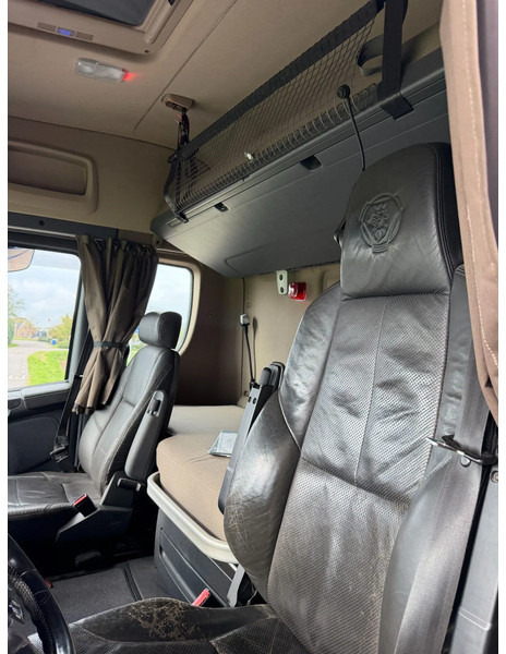 Locação financeira de Scania R450 8X4 TRIPLE !!EURO6!! 50TM/JIB/!!TOP!!ROOF/DACH/MONTAGE!!MANUTENTION!! CRANE!!GRUE!! Scania R450 8X4 TRIPLE !!EURO6!! 50TM/JIB/!!TOP!!ROOF/DACH/MONTAGE!!MANUTENTION!! CRANE!!GRUE!!: foto 16