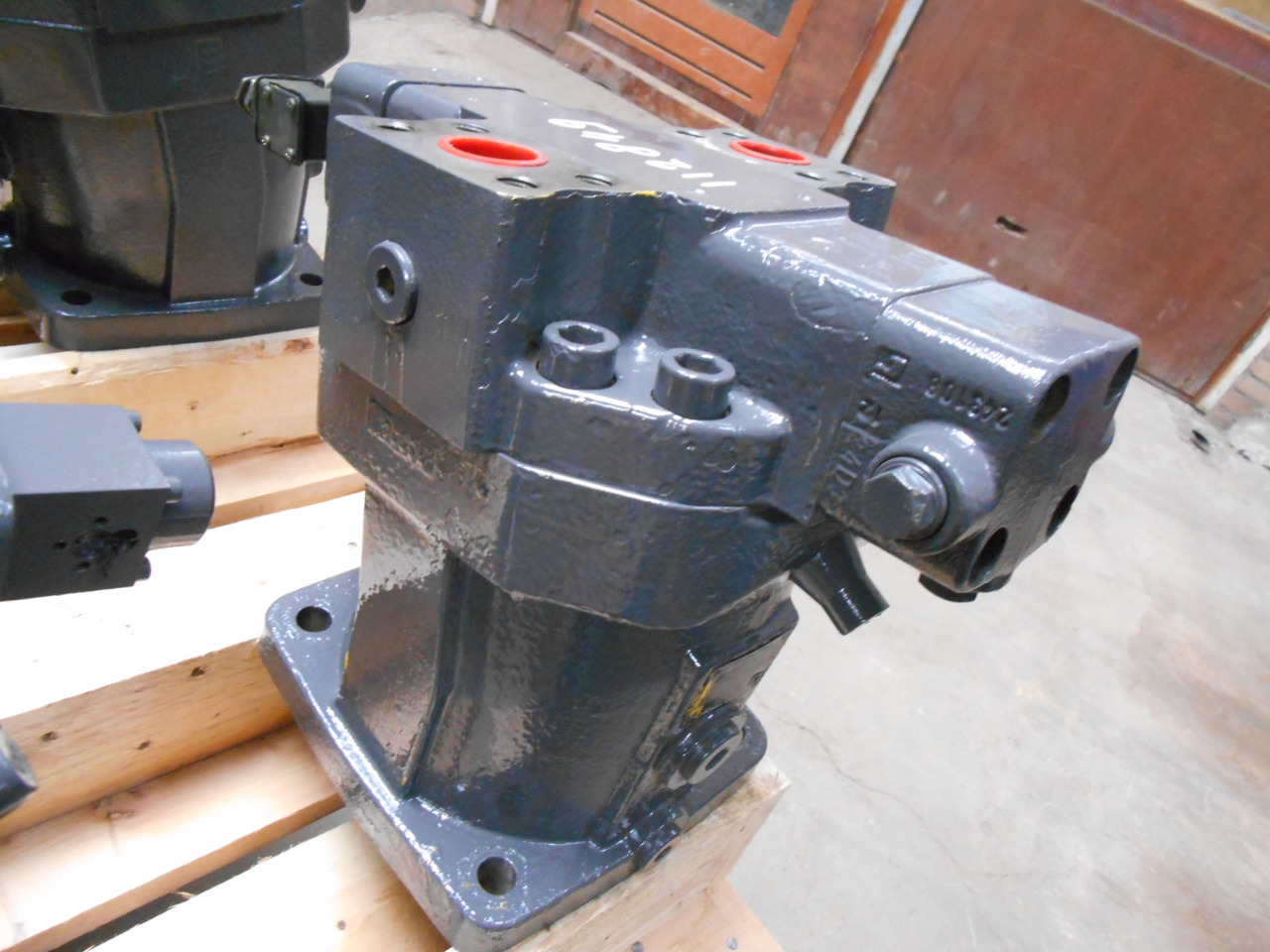 Brueninghaus Hydromatik 142115012 - R902024758 - Motor hidráulico para Máquina de construção: foto 2 Brueninghaus Hydromatik 142115012 - R902024758 - Motor hidráulico para Máquina de construção: foto 2