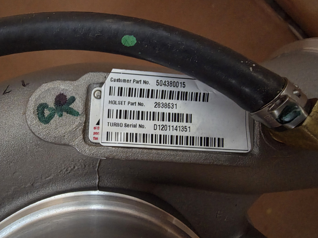 Case 504380015 - Turbocompressor para Máquina de construção: foto 3 Case 504380015 - Turbocompressor para Máquina de construção: foto 3