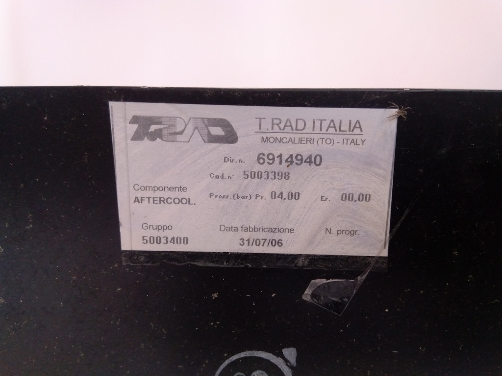 Case 6914940 - Intercooler para Máquina de construção: foto 4 Case 6914940 - Intercooler para Máquina de construção: foto 4