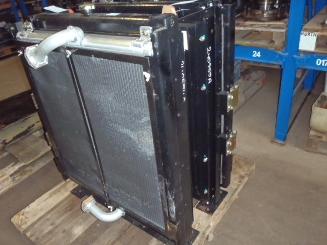 Case KRH1462 - KRH1630 - Intercooler para Máquina agrícola: foto 1 Case KRH1462 - KRH1630 - Intercooler para Máquina agrícola: foto 1