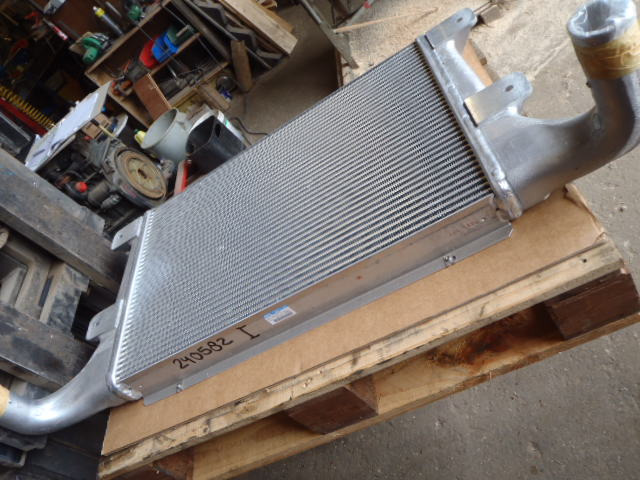 Case LL00083 - Intercooler para Máquina de construção: foto 2 Case LL00083 - Intercooler para Máquina de construção: foto 2