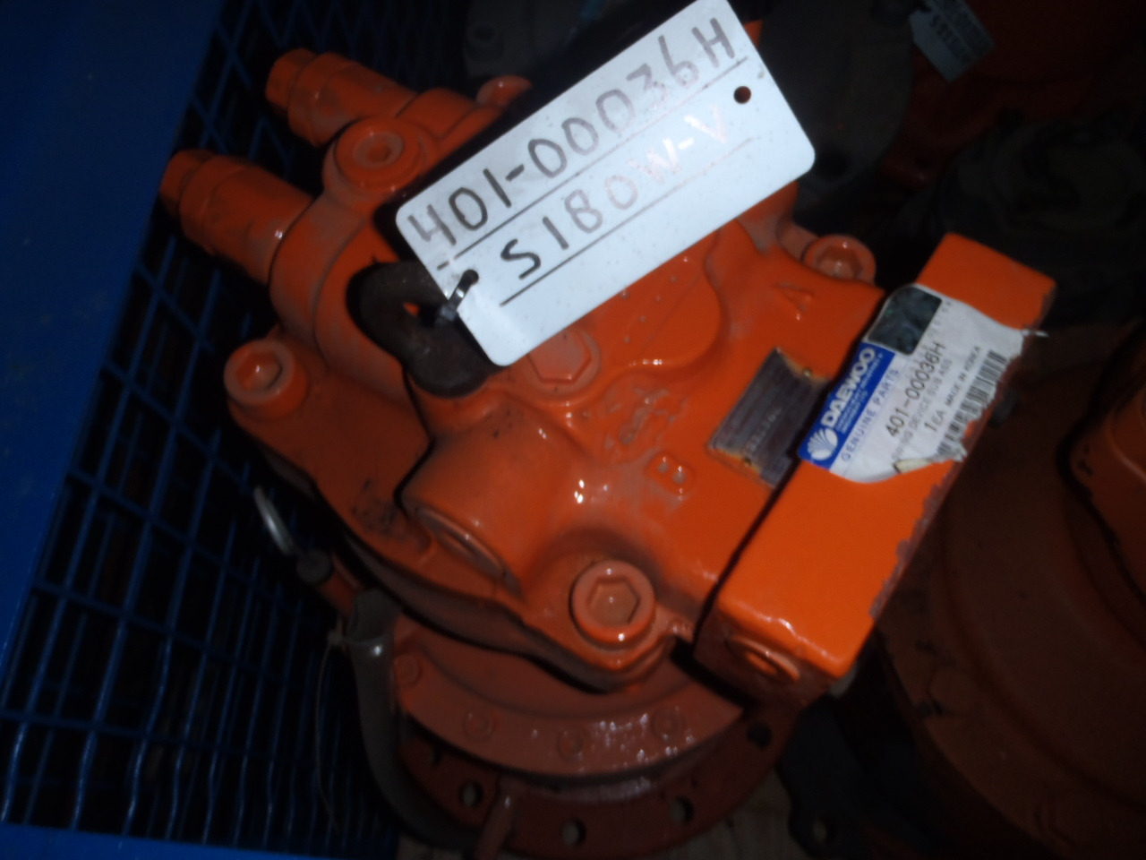 Daewoo 401-00086A - - Motor de giro para Máquina de construção: foto 2 Daewoo 401-00086A - - Motor de giro para Máquina de construção: foto 2
