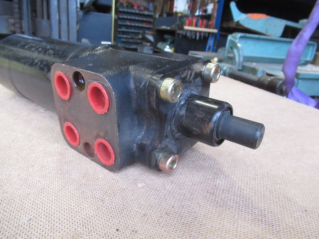 Danfoss OSPL1200LS - - Motor hidráulico para Máquina de construção: foto 2 Danfoss OSPL1200LS - - Motor hidráulico para Máquina de construção: foto 2