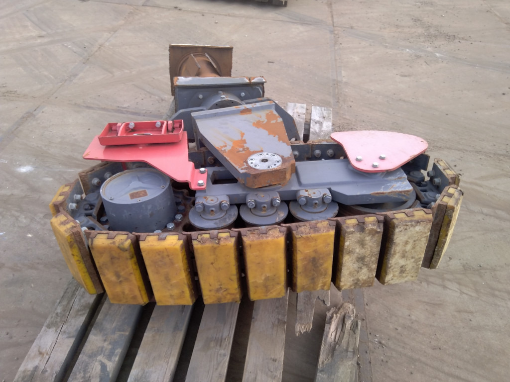 Dynapac PL1000F - - Peças de material rodante para Máquina de construção: foto 2 Dynapac PL1000F - - Peças de material rodante para Máquina de construção: foto 2