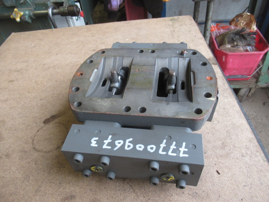 Hitachi 4217020 - - Bomba de óleo para Máquina de construção: foto 3 Hitachi 4217020 - - Bomba de óleo para Máquina de construção: foto 3