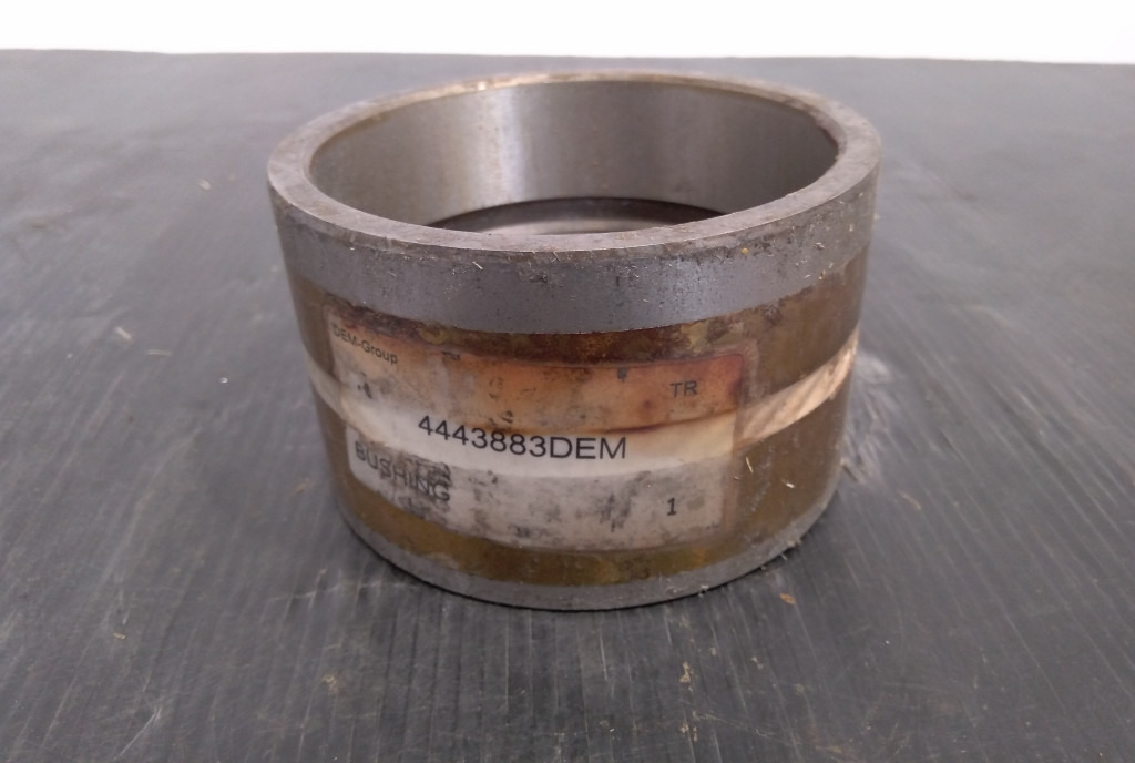 Hitachi 4443883 - - Piston/ Anel/ Buch para Máquina de construção: foto 1 Hitachi 4443883 - - Piston/ Anel/ Buch para Máquina de construção: foto 1