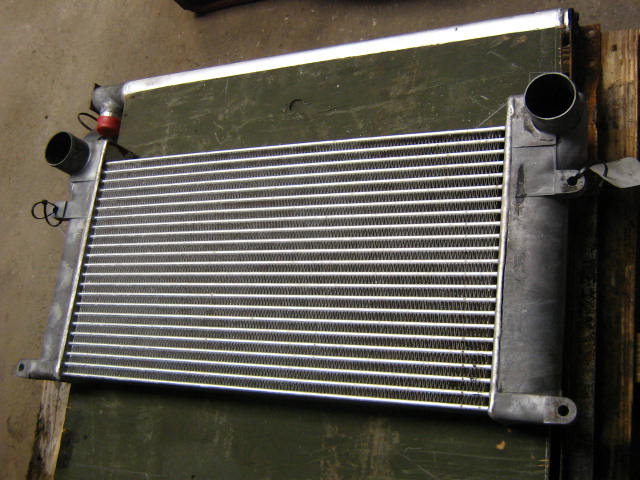 Hitachi 4448339 - Intercooler para Máquina de construção: foto 2 Hitachi 4448339 - Intercooler para Máquina de construção: foto 2