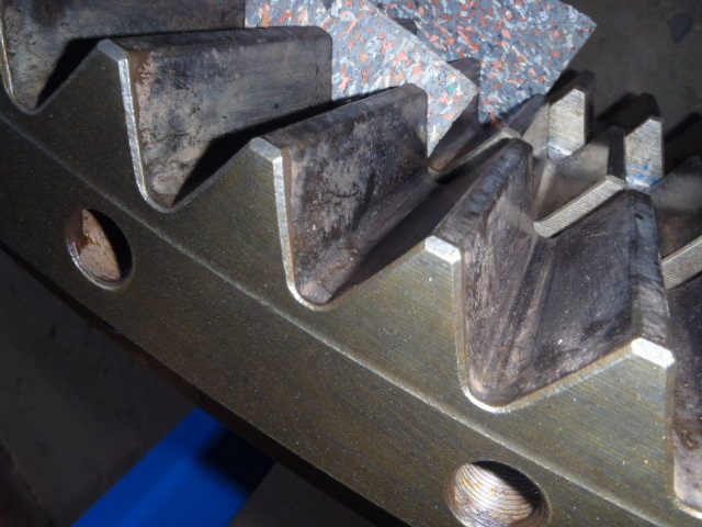 Hitachi 9169646 - Coroa de giro para Máquina de construção: foto 1 Hitachi 9169646 - Coroa de giro para Máquina de construção: foto 1