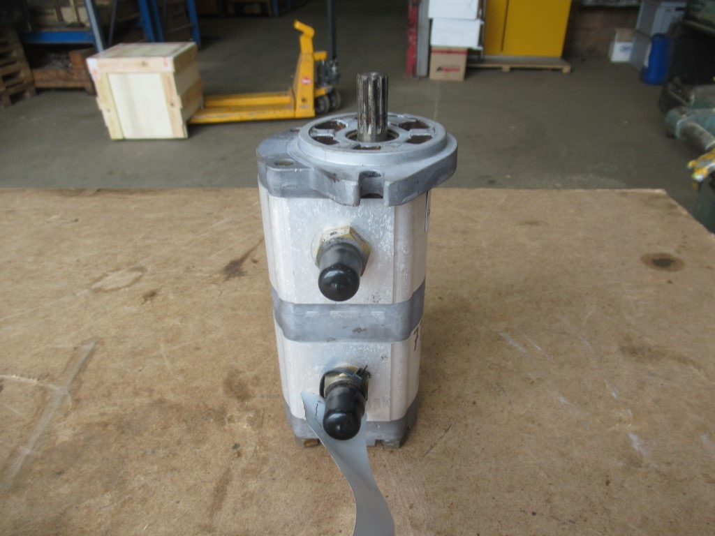 Hitachi 9218031 - - Bomba de direção para Máquina de construção: foto 4 Hitachi 9218031 - - Bomba de direção para Máquina de construção: foto 4