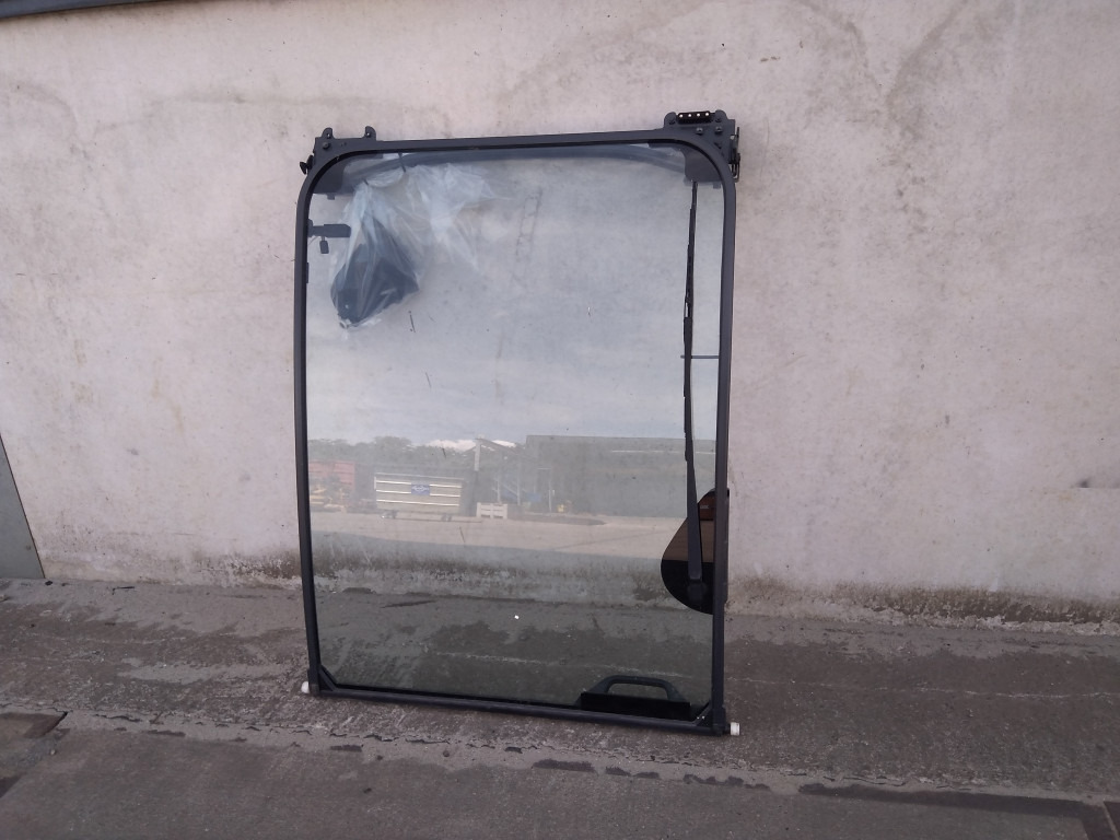 Hitachi YA00000236 - YA00042777 - Vidro e peças para Máquina de construção: foto 1 Hitachi YA00000236 - YA00042777 - Vidro e peças para Máquina de construção: foto 1