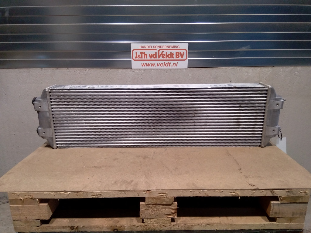 Hitachi YA00001634 - Intercooler para Máquina de construção: foto 4 Hitachi YA00001634 - Intercooler para Máquina de construção: foto 4