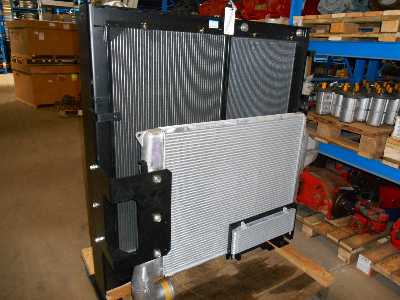 Kobelco LS05P00039F1 - LS05P00039F3 - Radiador para Máquina de construção: foto 4 Kobelco LS05P00039F1 - LS05P00039F3 - Radiador para Máquina de construção: foto 4