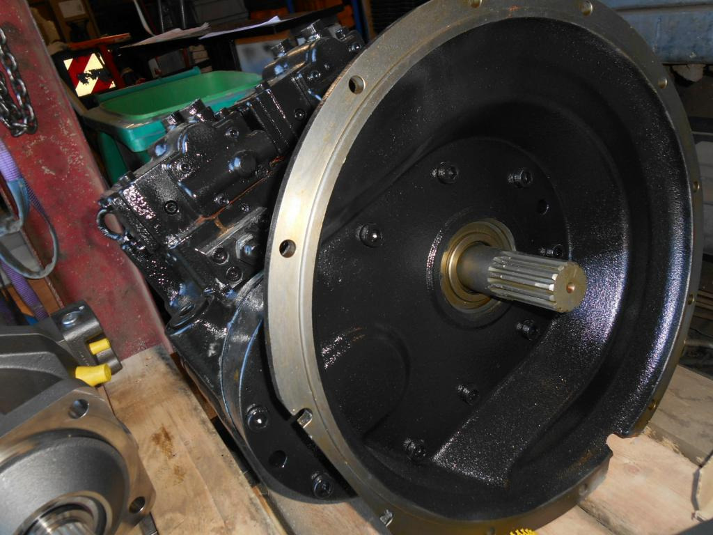 Kobelco YN10V00008F3 - YN10V00008F2 - Bomba hidráulica para Máquina de construção: foto 4 Kobelco YN10V00008F3 - YN10V00008F2 - Bomba hidráulica para Máquina de construção: foto 4