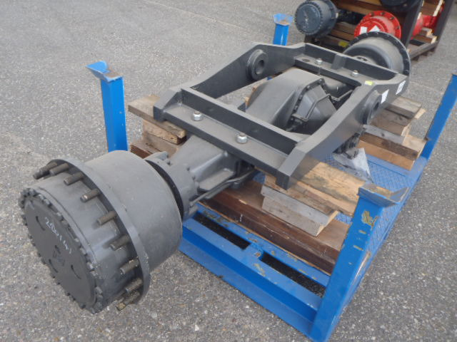 New Holland 2806986 - 6911975 - Eixo traseiro para Máquina de construção: foto 1 New Holland 2806986 - 6911975 - Eixo traseiro para Máquina de construção: foto 1