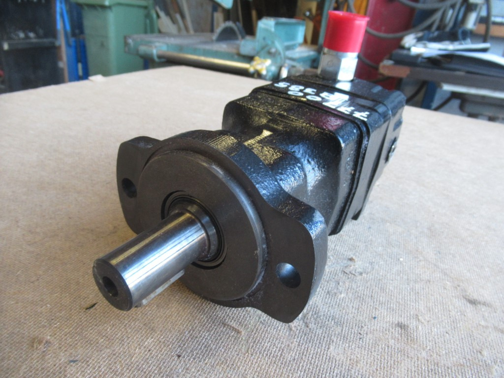 New Holland 4531019 - 2455696 - Motor hidráulico para Máquina de construção: foto 3 New Holland 4531019 - 2455696 - Motor hidráulico para Máquina de construção: foto 3