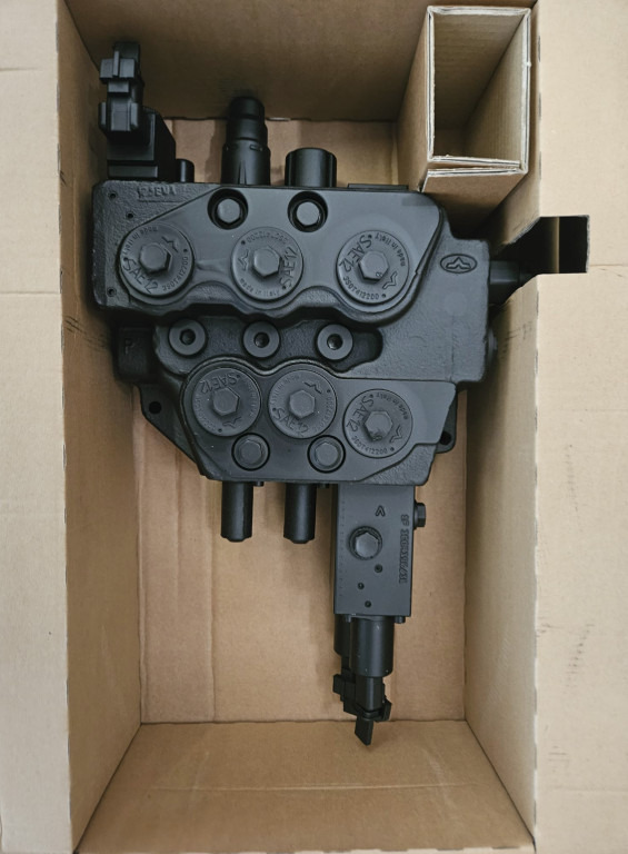 New Holland 84319698 - Válvula hidráulica para Máquina de construção: foto 4 New Holland 84319698 - Válvula hidráulica para Máquina de construção: foto 4