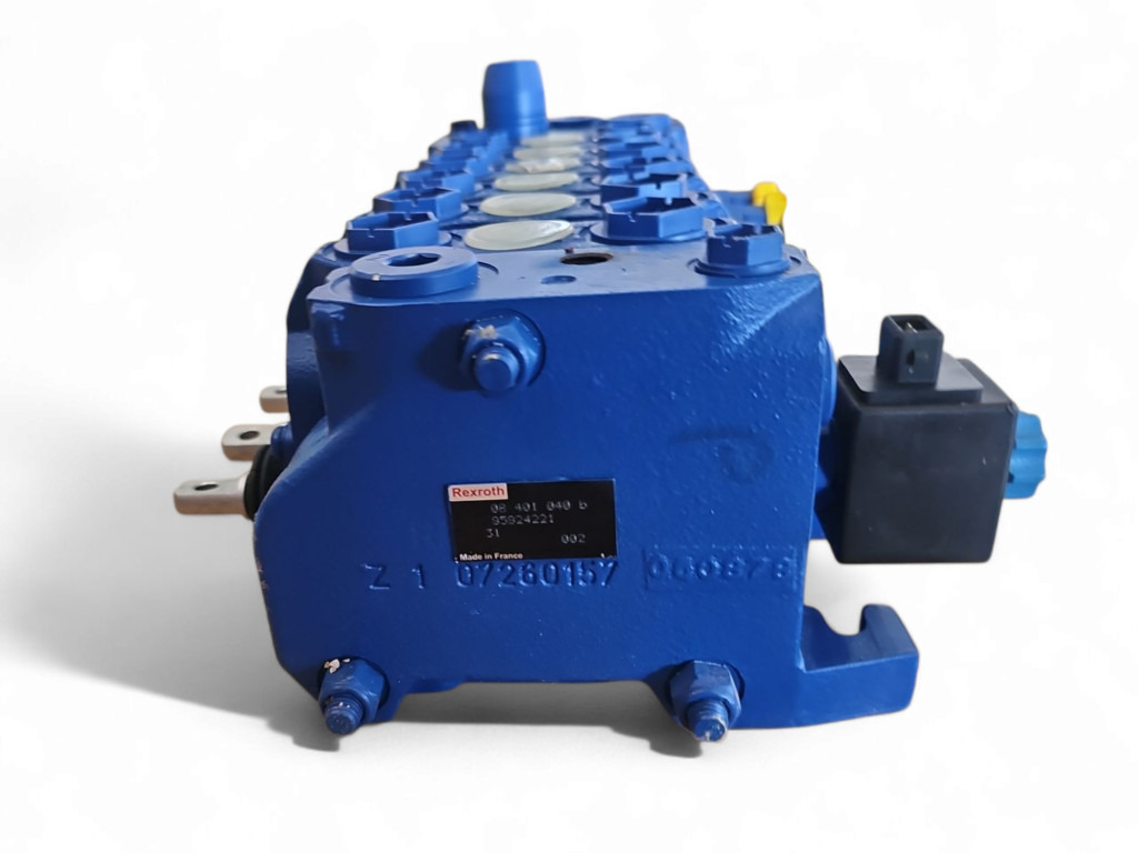 New Holland 85824221 - Válvula hidráulica para Máquina de construção: foto 4 New Holland 85824221 - Válvula hidráulica para Máquina de construção: foto 4