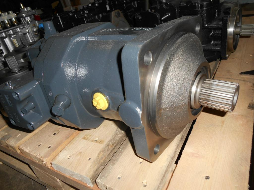 New Holland 8912707 - Motor hidráulico para Máquina de construção: foto 2 New Holland 8912707 - Motor hidráulico para Máquina de construção: foto 2