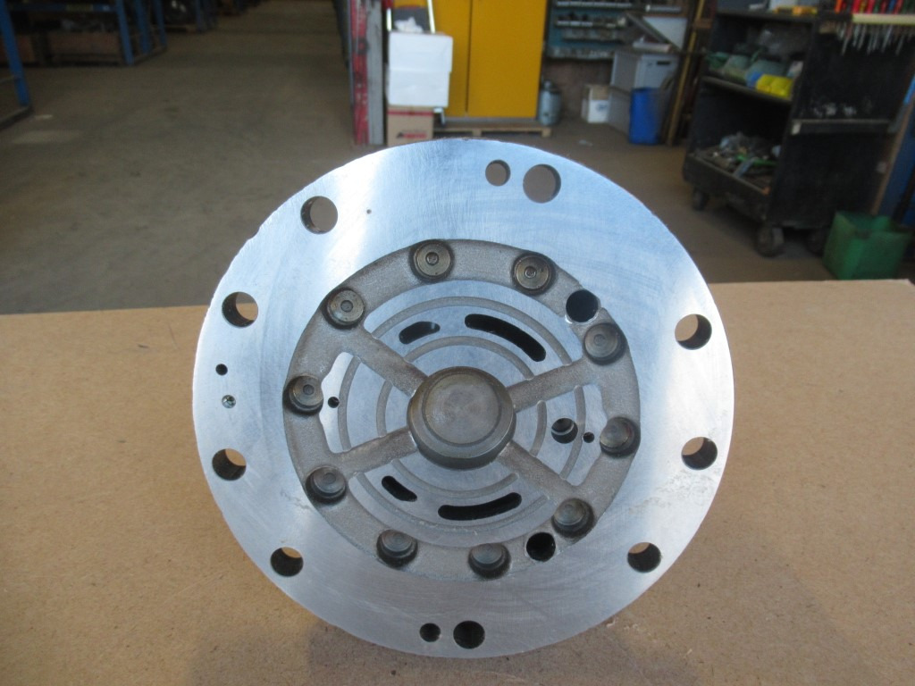 New Holland Kobelco YM15V00001R510 - - Motor hidráulico para Máquina de construção: foto 5 New Holland Kobelco YM15V00001R510 - - Motor hidráulico para Máquina de construção: foto 5