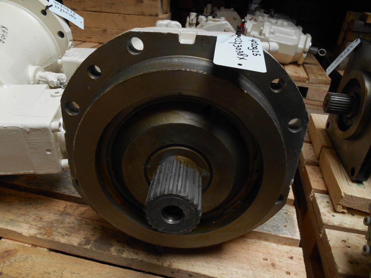 Terex O&K 2273038X - 4689867 - Bomba hidráulica para Máquina de construção: foto 4 Terex O&K 2273038X - 4689867 - Bomba hidráulica para Máquina de construção: foto 4