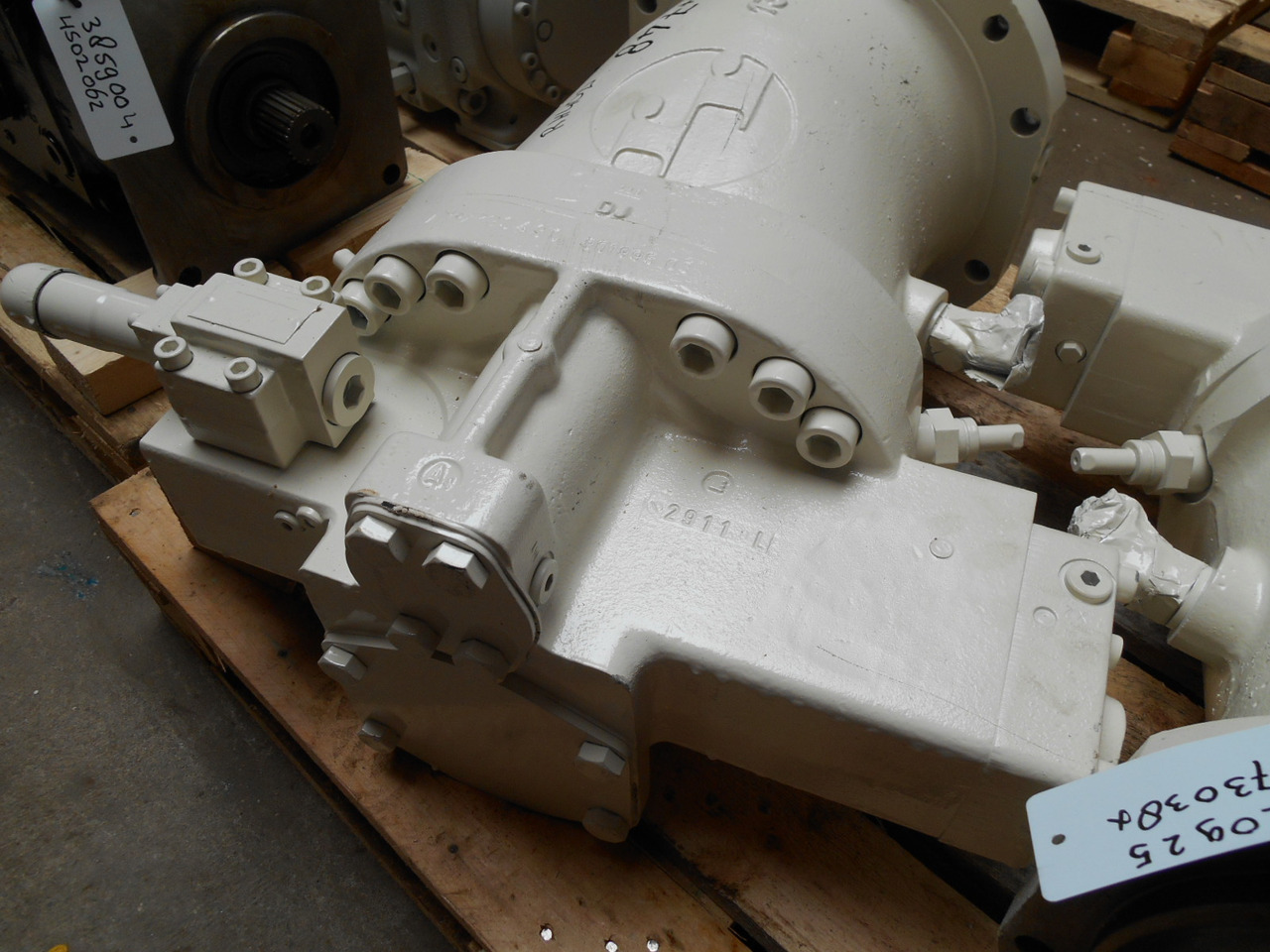 Terex O&K 2273038X - 4689867 - Bomba hidráulica para Máquina de construção: foto 2 Terex O&K 2273038X - 4689867 - Bomba hidráulica para Máquina de construção: foto 2