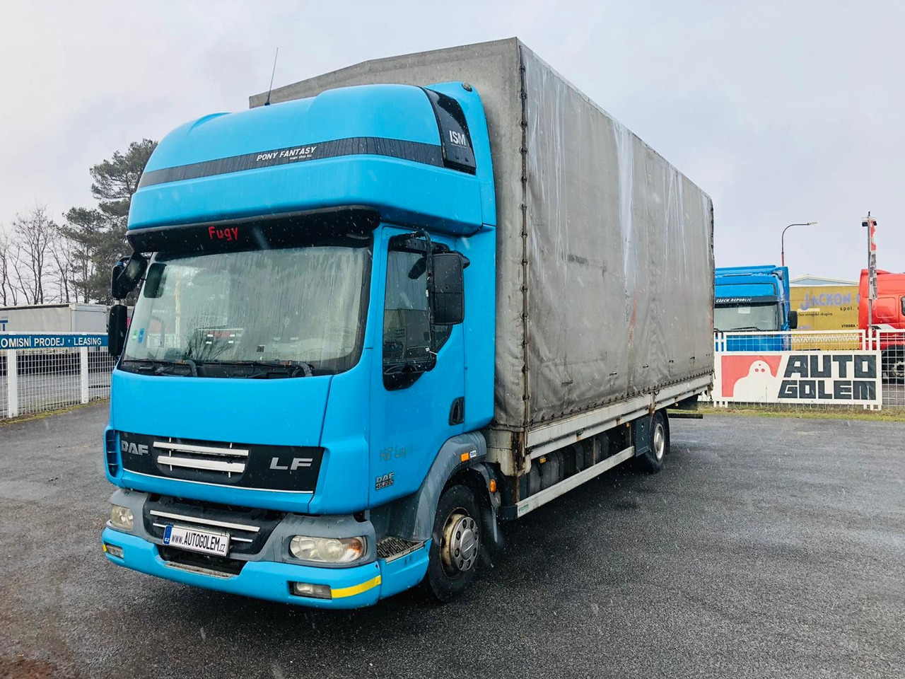 DAF LA LF45.220 G12 - Camião de lona: foto 1 DAF LA LF45.220 G12 - Camião de lona: foto 1