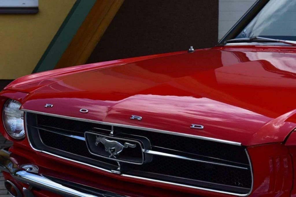 Ford Mustang Cabriolet - Automóvel: foto 1 Ford Mustang Cabriolet - Automóvel: foto 1