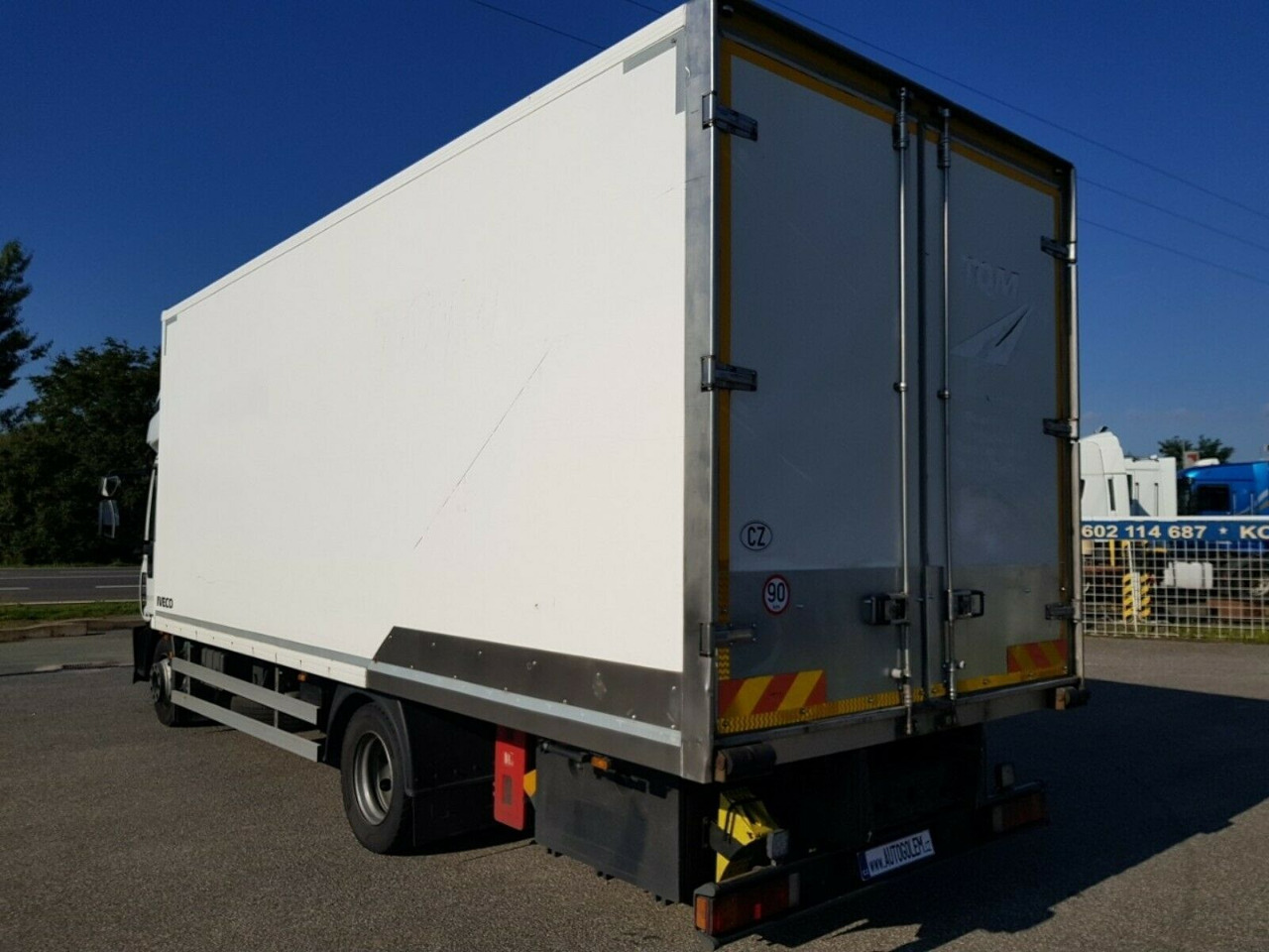 Iveco EUROCARGO ML 120E25 - Camião frigorífico: foto 4 Iveco EUROCARGO ML 120E25 - Camião frigorífico: foto 4