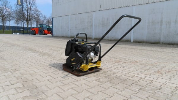 Bomag BP 25/50 - Placas vibratórias: foto 4 Bomag BP 25/50 - Placas vibratórias: foto 4