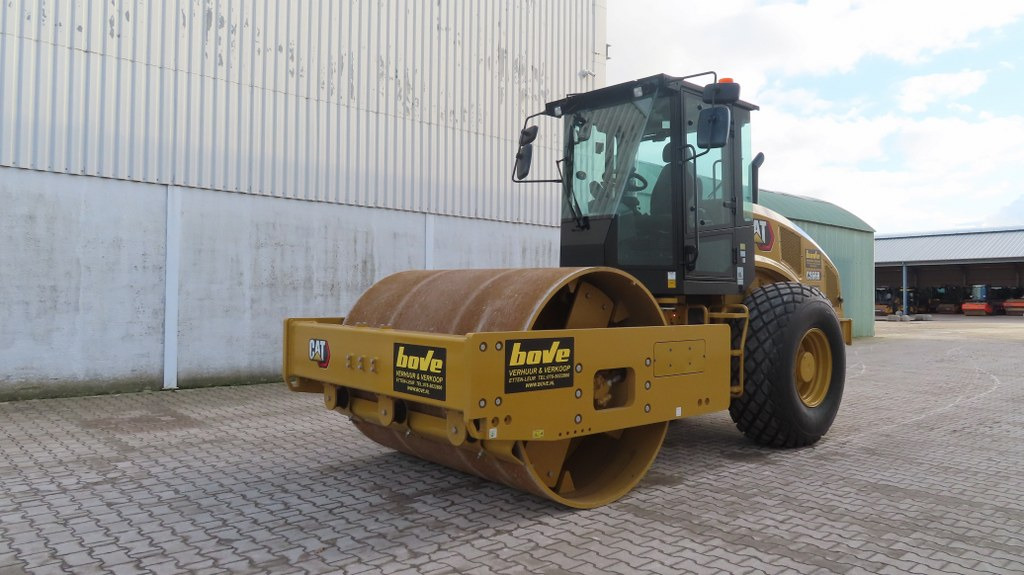 Locação financeira de  Caterpillar CS66B Caterpillar CS66B: foto 6