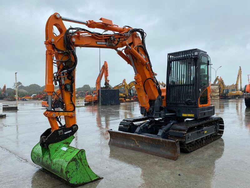 Doosan DX 85 R - Escavadora de rastos: foto 1 Doosan DX 85 R - Escavadora de rastos: foto 1
