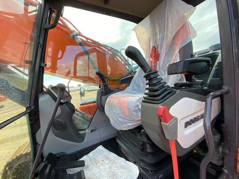Doosan DX300LC - Escavadora de rastos: foto 5 Doosan DX300LC - Escavadora de rastos: foto 5