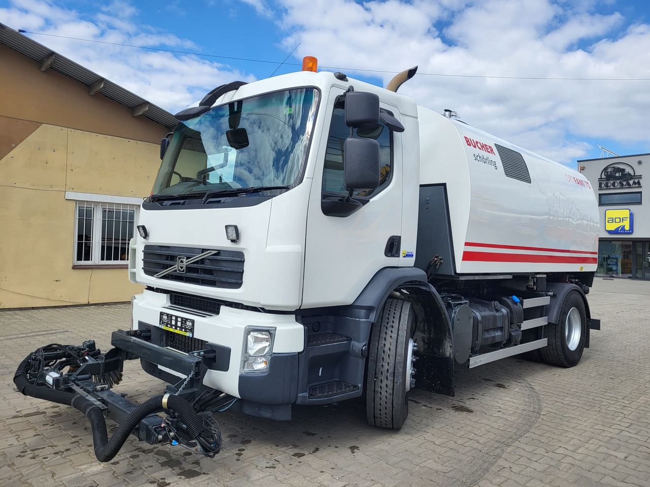 Volvo FE 320 two engines - Varredora urbana: foto 1 Volvo FE 320 two engines - Varredora urbana: foto 1