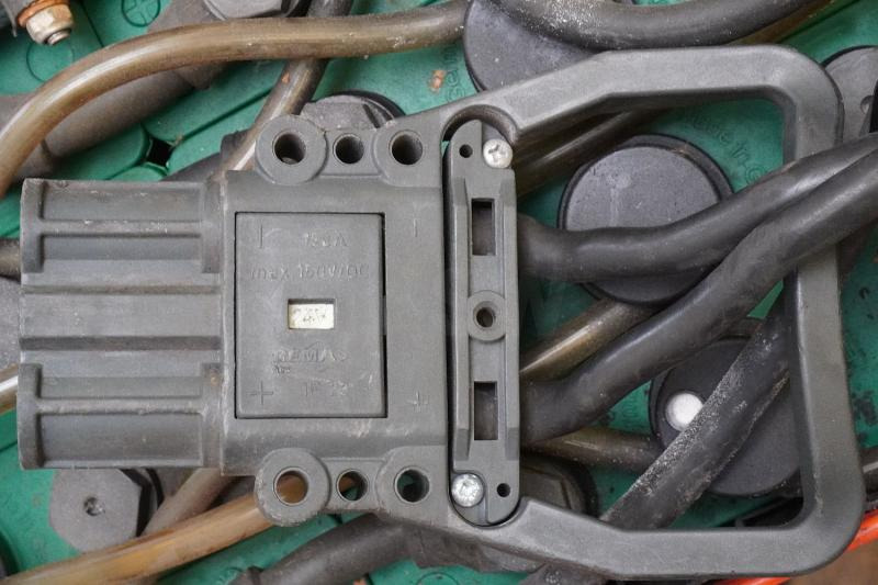 GRUMA 24 Volt 2 PzS 250 Ah - Bateria automotiva: foto 4 GRUMA 24 Volt 2 PzS 250 Ah - Bateria automotiva: foto 4