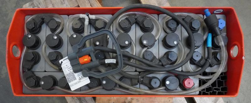 GRUMA 24 Volt 3 PzB 225 Ah - Bateria automotiva: foto 3 GRUMA 24 Volt 3 PzB 225 Ah - Bateria automotiva: foto 3