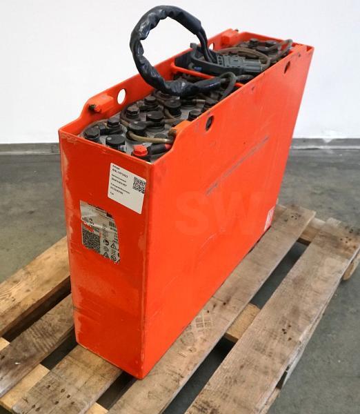 GRUMA 24 Volt 3 PzS 375 Ah - Bateria automotiva: foto 1 GRUMA 24 Volt 3 PzS 375 Ah - Bateria automotiva: foto 1