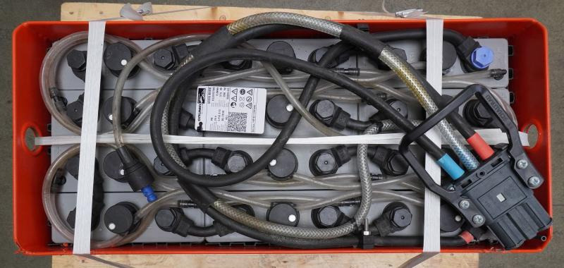 GRUMA 24 Volt 3 PzS 375 Ah - Bateria automotiva: foto 3 GRUMA 24 Volt 3 PzS 375 Ah - Bateria automotiva: foto 3